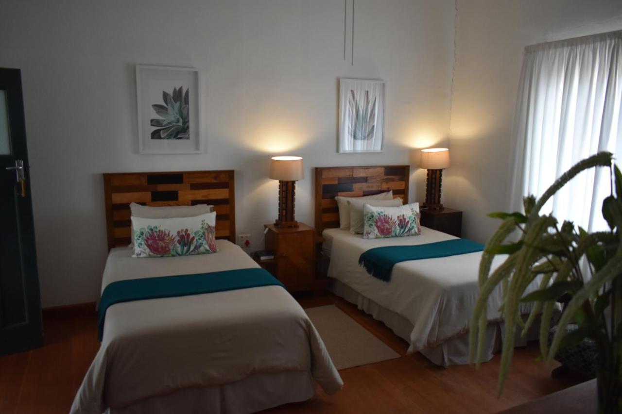 Steytlerville Royal Hotel Екстериор снимка