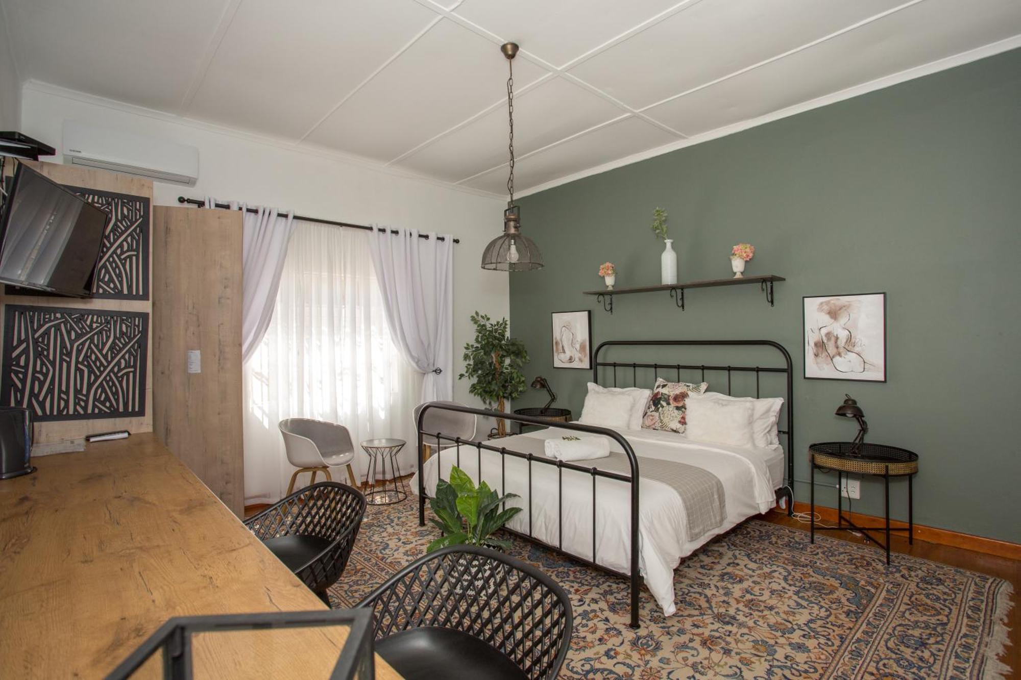Steytlerville Royal Hotel Екстериор снимка
