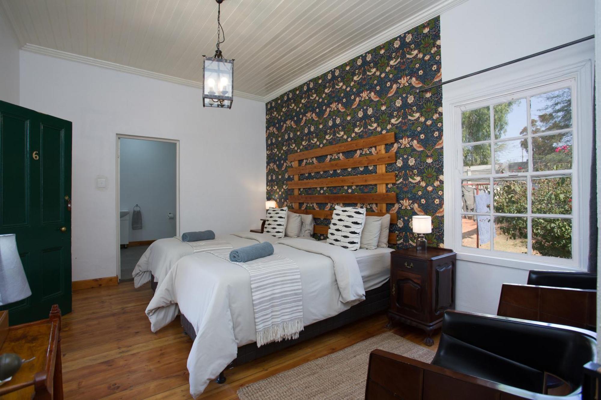 Steytlerville Royal Hotel Екстериор снимка