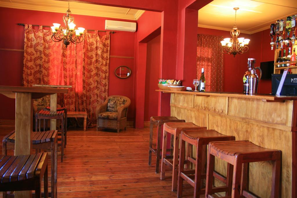 Steytlerville Royal Hotel Екстериор снимка